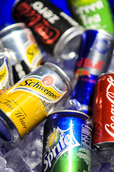 Как изучают потребление сахаросодержащих напитков?
